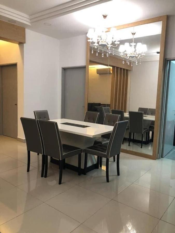 Sofiamuslim Homestay Putrajaya- Near Alamanda Mall & Federal Government Administrative Centre Kompleks Abcdef Eksteriør bilde
